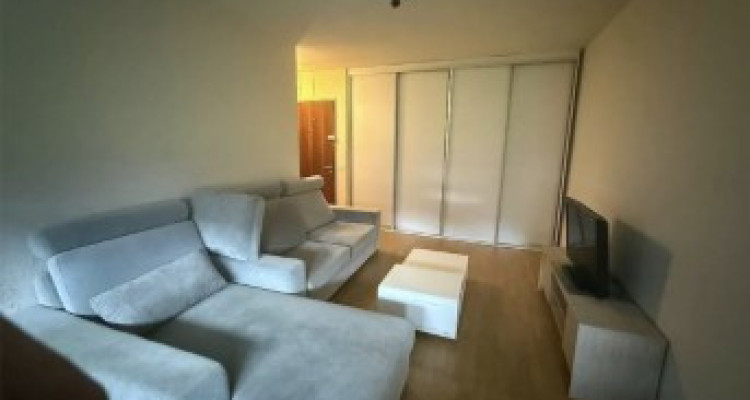 Appartement de une 1.5 pièces à Thônex image 1