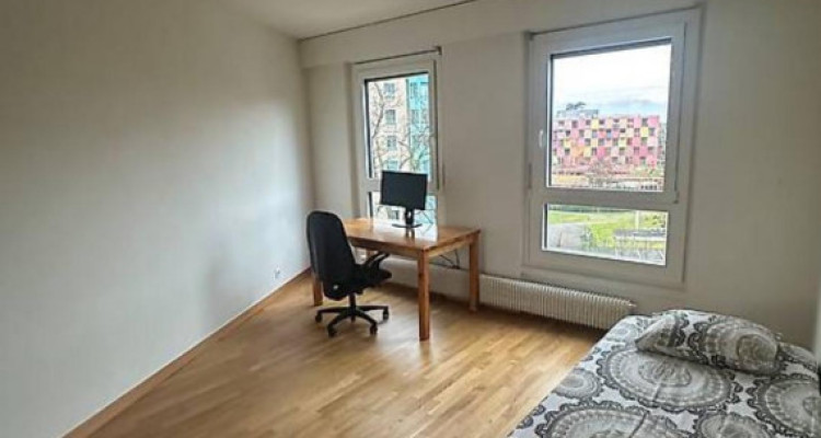 Appartement 5 pièces situé à Chêne-Bougeries image 1