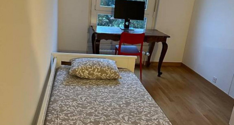 Appartement 5 pièces situé à Chêne-Bougeries image 2