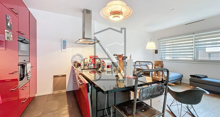 Modern 3.5-Room Apartment in Saint-Sulpice, Suisse image 7