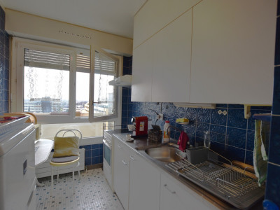 CONFORTABLE APPARTEMENT MEUBLE A THÔNEX image 3