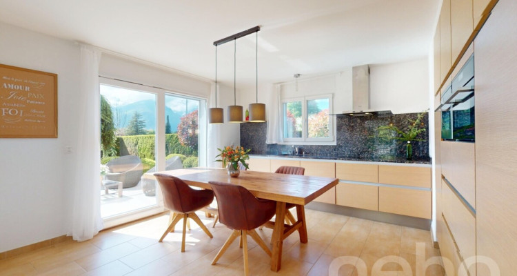 Maison meublée d?exception à Aigle avec vue et grand jardin image 9