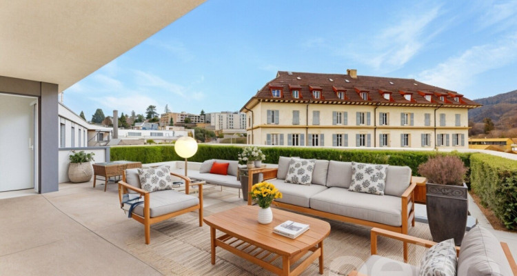 Charmant attique proche du centre-ville image 1