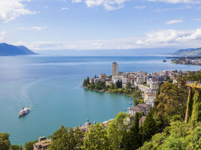 Montreux – Plein centre PREMIUM | Ensemble résidentiel de rendement image 1