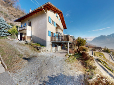 Maison de charme avec fort potentiel et vue imprenable image 2