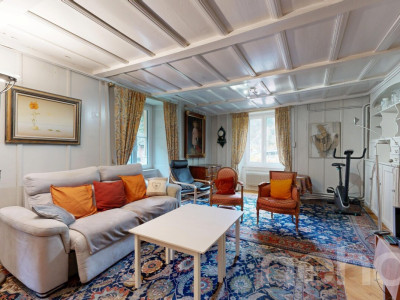 Family home with 2 units, large garden and forest views image 9