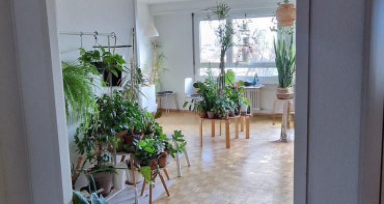 Appartement de 3 pièces au 2ème étage situé à Petit-Lancy 1213 image 4