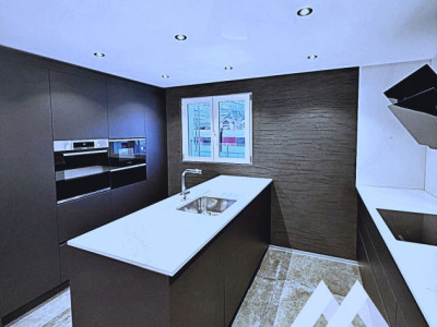 SAINT-LÉONARD - DUPLEX 4.5 PCES - ENTIÈREMENT RÉNOVÉ - TERRASSE image 6