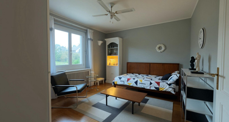 EXCLUSIVITÉ Charmante Maison individuelle de 7 pièces au calme située au centre de Vésenaz image 8