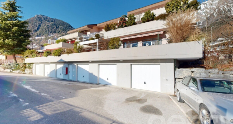 Grand appartement lumineux de 136 m² avec jardin d?hiver et garage image 1