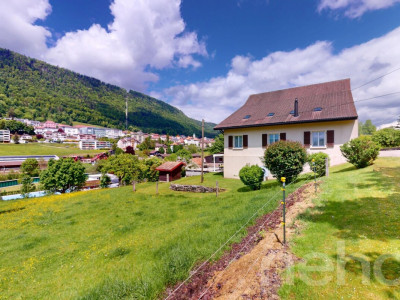 Renovated family home with large garden ? St-Imier image 1