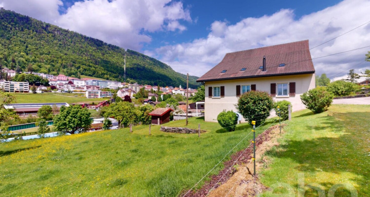 Renovated family home with large garden ? St-Imier image 1