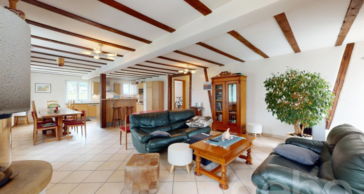 Renovated family home with large garden ? St-Imier image 4