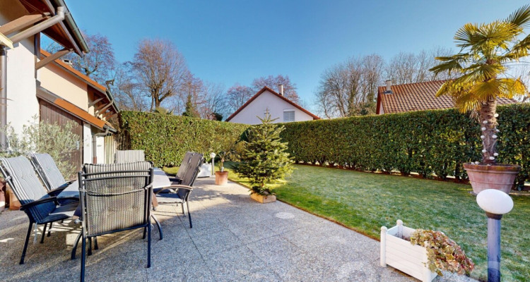 Charmante villa jumelle avec superbe jardin et studio indépendant image 11