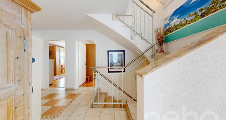 Grosszügiges Einfamilienhaus mit Panorama und Dachterrasse image 7