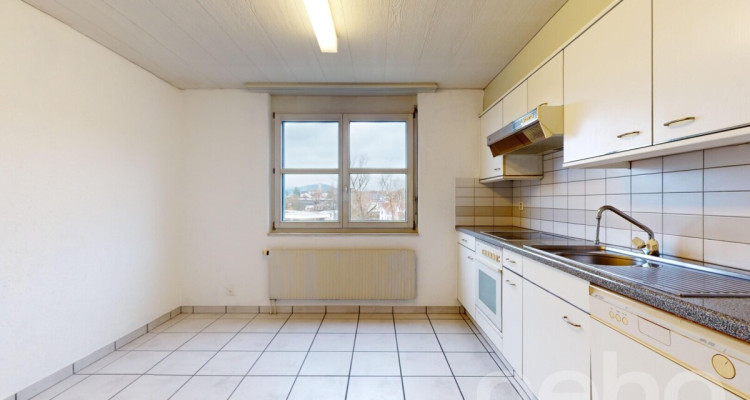 4.5 pièces avec balcon et vue panoramique ? Dernier étage image 8