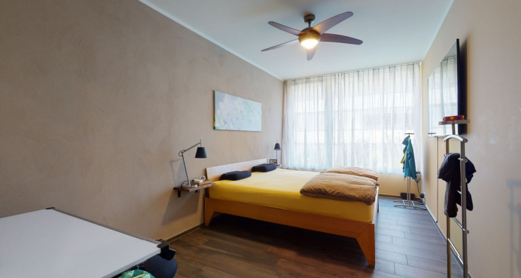 Moderne neuwertige Wohnung mit Privatgarten im Dorenbach Quartier image 12