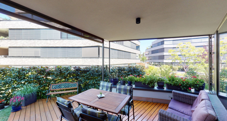 Moderne neuwertige Wohnung mit Privatgarten im Dorenbach Quartier image 7