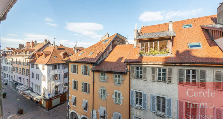 Appartement T5 Duplex à vendre ? Dernier étage, Vieille Ville Annecy, Proximité Lac (74000) image 1
