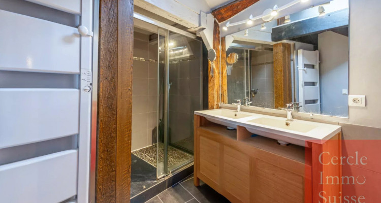 Appartement T5 Duplex à vendre ? Dernier étage, Vieille Ville Annecy, Proximité Lac (74000) image 9