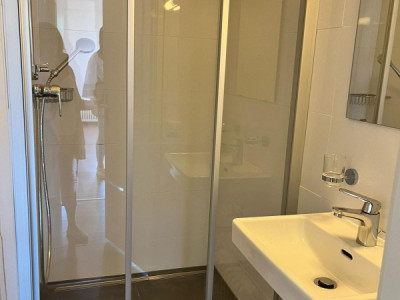 Appartement de 6 pièces au 5ème étage situé à Chêne-Bougeries 1224  image 8