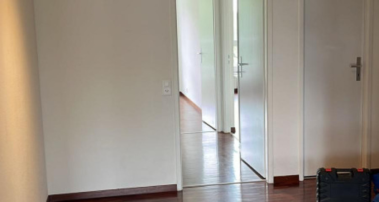 Appartement de 6 pièces au 5ème étage situé à Chêne-Bougeries 1224  image 3