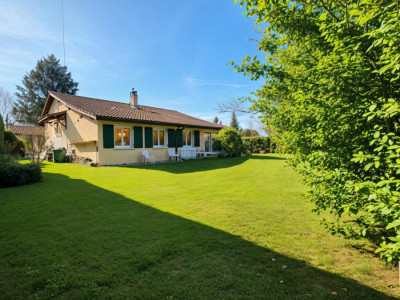 EXCLUSIVITÉ Charmante Maison individuelle de 7 pièces au calme située au centre de Vésenaz image 1