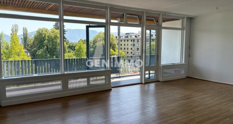 Appartement 5 pièces traversant image 4