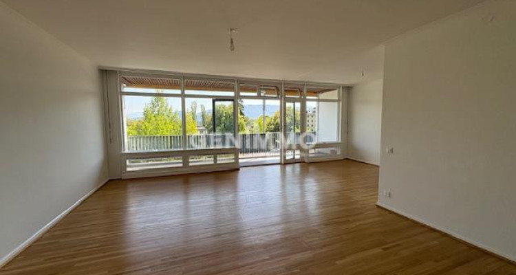 Appartement 5 pièces traversant image 5