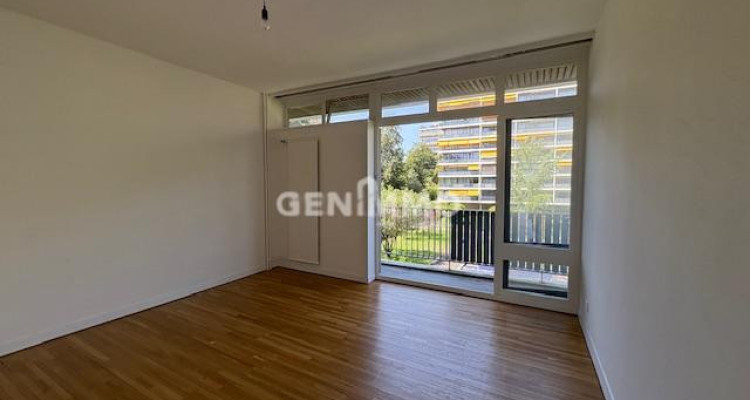 Appartement 5 pièces traversant image 9