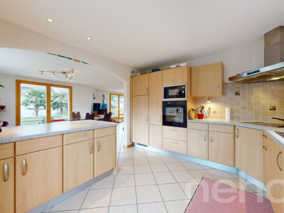 Maison lumineuse avec espace loisirs image 5