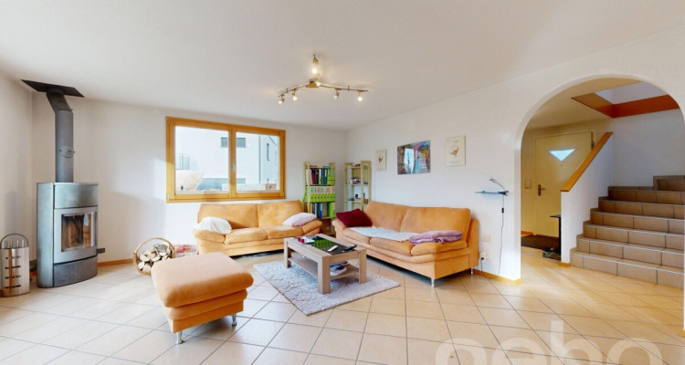 Maison lumineuse avec espace loisirs image 4