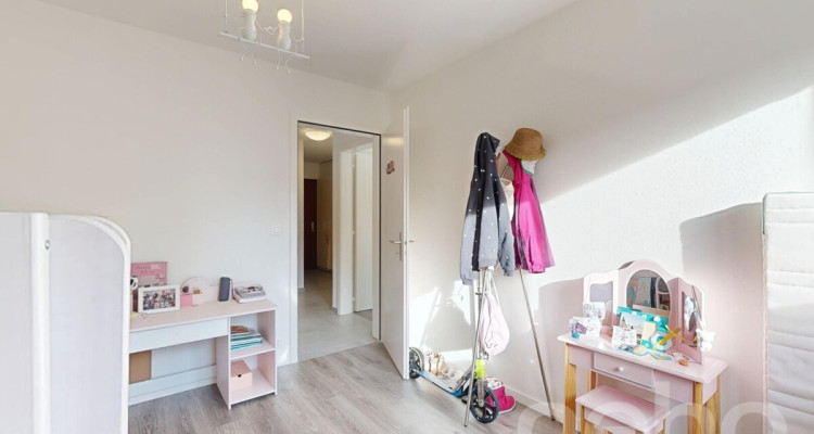 Bel appartement de 3,5pces en rez de jardin au calme absolu à Cheseaux image 12