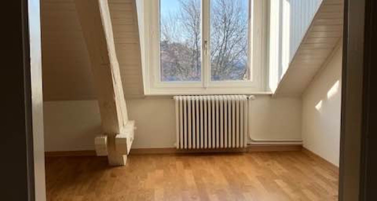 PERLE RARE : Attique de 5,5 pièces aux Eaux-Vives ✨ image 4