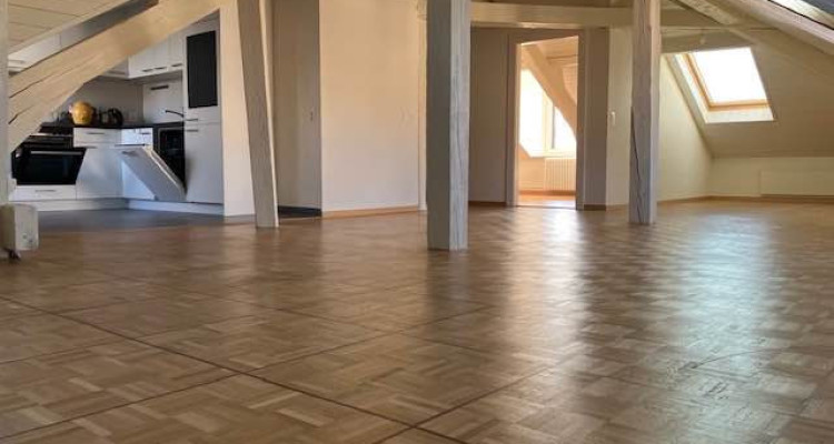 PERLE RARE : Attique de 5,5 pièces aux Eaux-Vives ✨ image 1