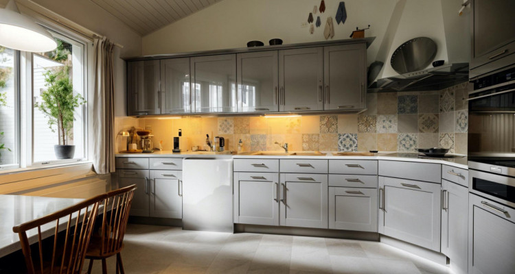 EXCLUSIVITÉ Charmante Maison individuelle de 7 pièces au calme située au centre de Vésenaz image 6