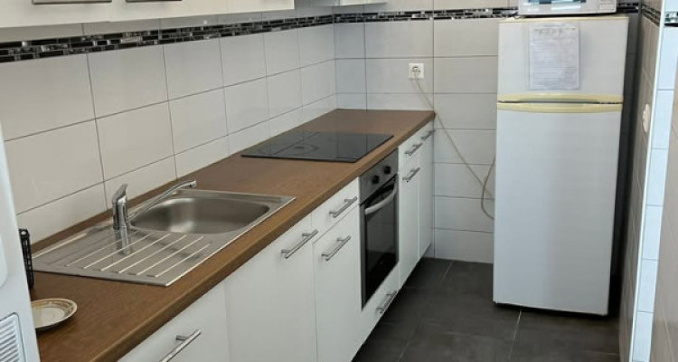 🏠 Spacieux 4 pièces meublé (81 m²) aux Pâquis ! image 5