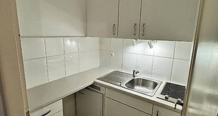 Appartement 1,5 pièces à la Vieille-Ville disponible rapidement. image 2