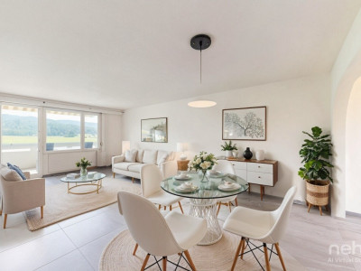 Renovierte 4.5-Zimmer-Wohnung mit unverbaubarer Aussicht image 1