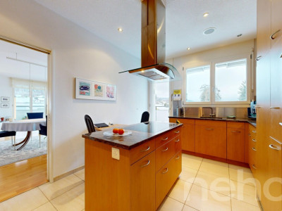 Sonniges Attika-Juwel: Direkter Liftzugang, Cheminée & Panoramasicht image 3