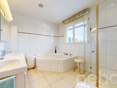 Sonniges Attika-Juwel: Direkter Liftzugang, Cheminée & Panoramasicht image 5