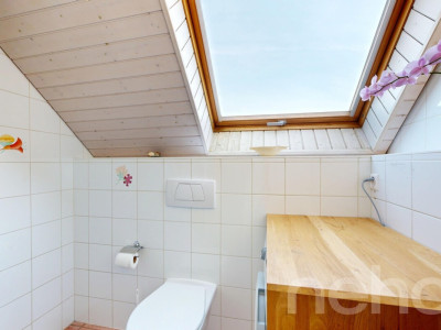 Elégant duplex de 4.5 pièces mansardé, spacieux et lumineux à Gland image 11