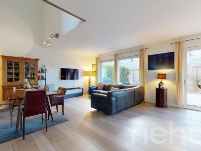 Villa triplex lumineuse aux finitions haut de gamme image 2