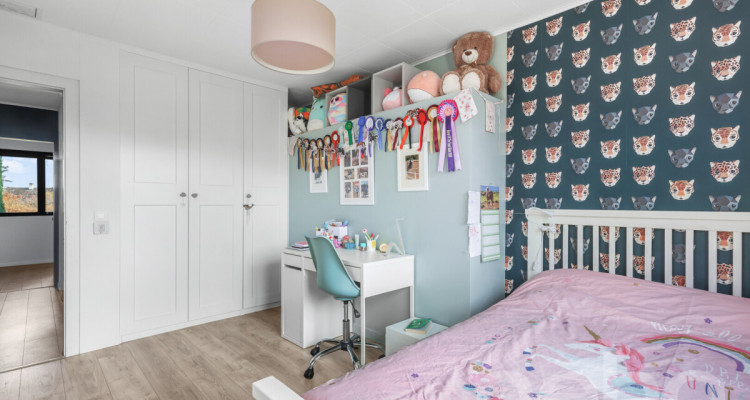 Maison d?architecte rénovée avec vaste terrain et fort potentiel image 9