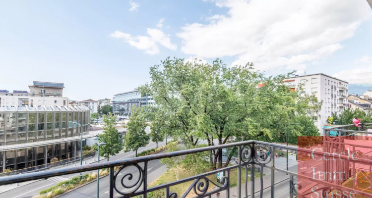 Appartement bourgeois à vendre à Annecy hyper centre ville (74000) image 11