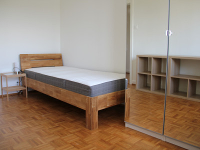 À louer: Chambre de 12m2 au 4ème Centre Gauche image 1