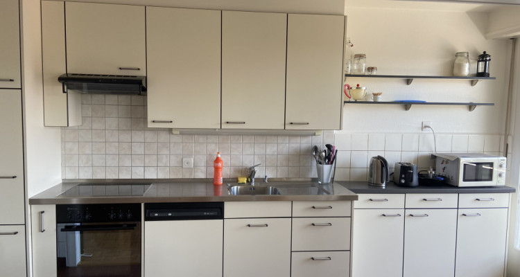 À louer: Chambre de 12m2 au 4ème Centre Droite image 1