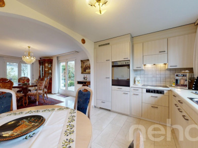 Grosszügiges Haus mit Garten, Doppelgarage und Tempo-30-Lage image 8