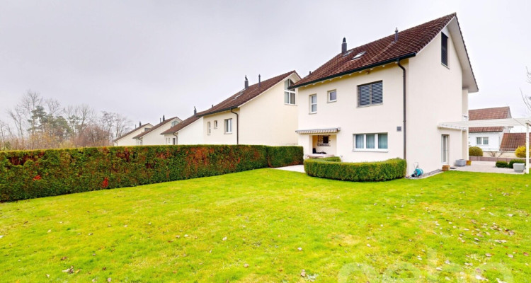 Grosszügiges Haus mit Garten, Doppelgarage und Tempo-30-Lage image 12