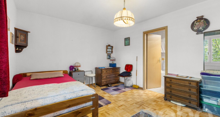 Viel Platz für die ganze Familie - Zweifamilienhaus in Zielebach image 9